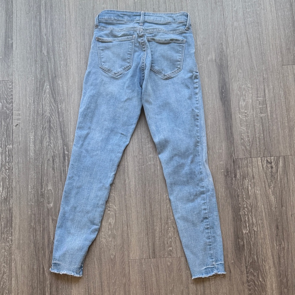 Old Navy Light Blue Skinny Jeans - Picture 3 of 3